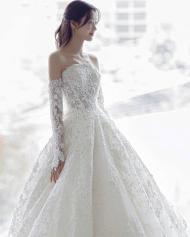 다이렉트 결혼준비 웨딩박람회 행사장 내부 전경 및 참관객 모습